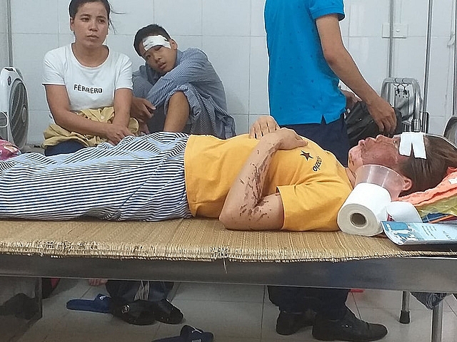 bat giu ke chu muu vu tat axit nu phu bep o hoa binh
