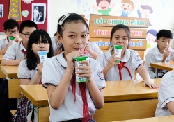 Tháng khai trường, sẽ ban hành quy chuẩn sữa học đường