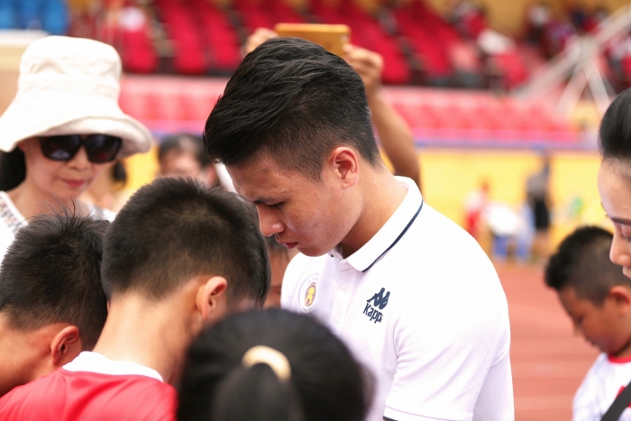 dan sao tuyen viet nam lan dau quy tu tai mot chuong trinh xa hoi