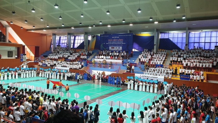 hon 800 vdv tham du giai cau long hoc sinh sinh vien tp ha noi 2019