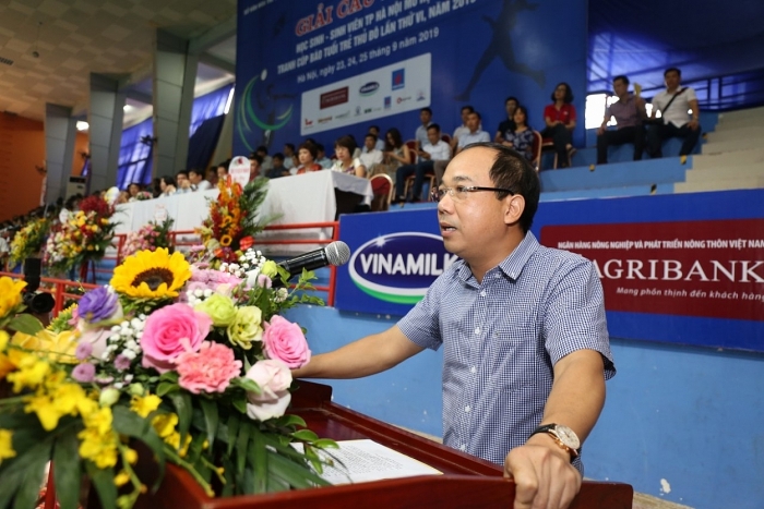 hon 800 vdv tham du giai cau long hoc sinh sinh vien tp ha noi 2019