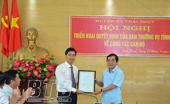 0645 trien khai quyet dinh cua ban thuong vu tinh uy ve cong tac can bo 16400318092020
