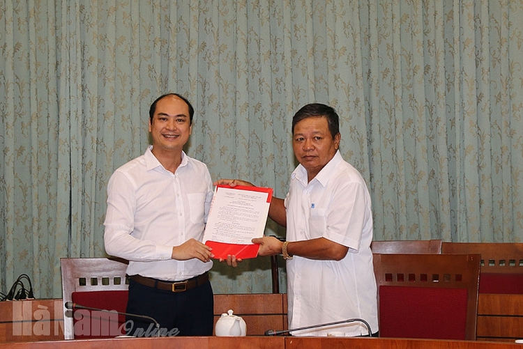 2700 cong bo quyet dinh bo nhiem giam doc dai phat than 56 0