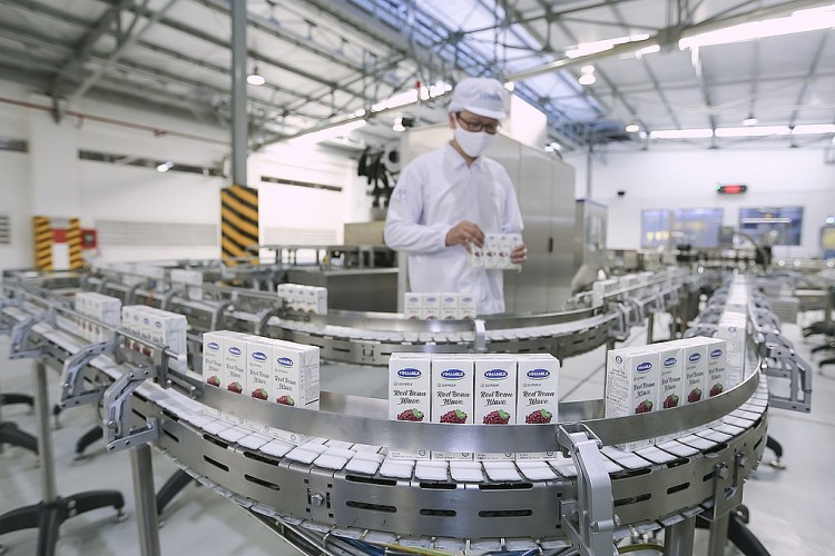 Doanh thu tăng, xuất thành công nhiều sản phẩm mới, xuất khẩu của Vinamilk "vượt sóng" Covid-19 ấn tượng