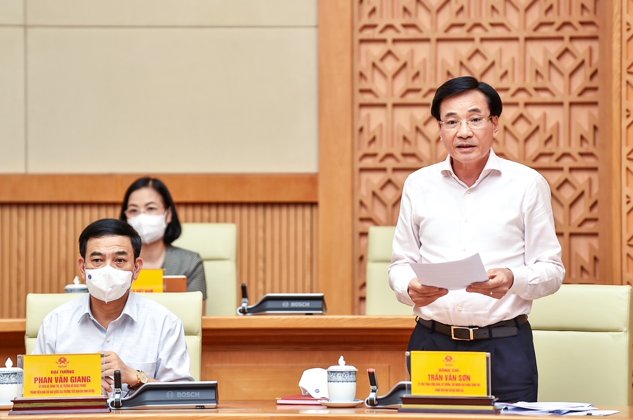 Thủ tướng Phạm Minh Chính: Giãn cách xã hội nghiêm ngặt để kiểm soát được dịch bệnh sớm nhất