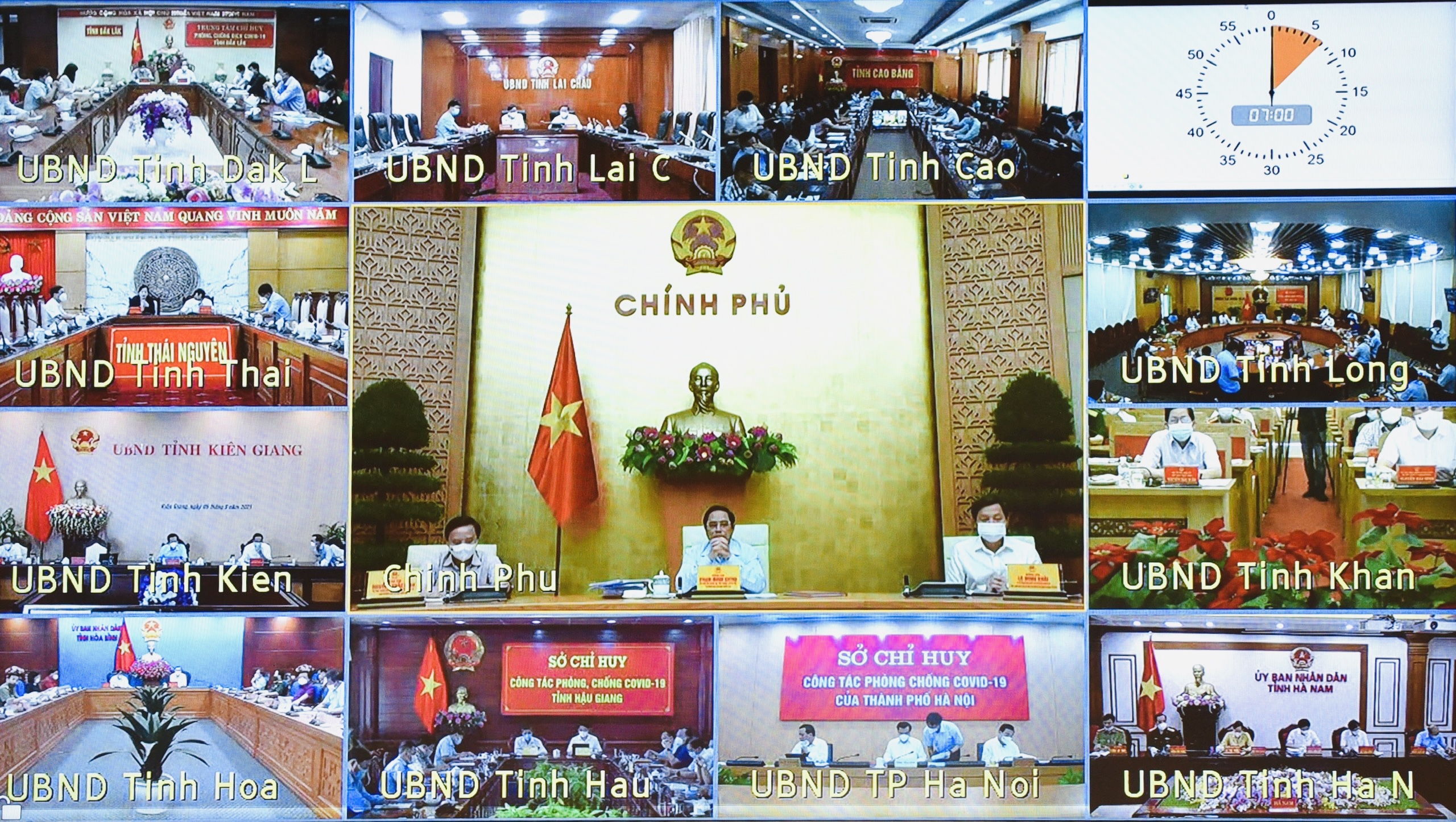 Hoàn thành xét nghiệm toàn dân tại các địa phương giãn cách xã hội trước 15/9