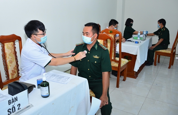 Nâng cao năng lực hệ thống y học dự phòng quân đội