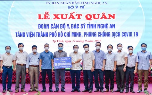 Hơn 1300 cán bộ, chiến sĩ quân dân y gấp rút lên đường tăng viện cho ‘tuyến lửa’