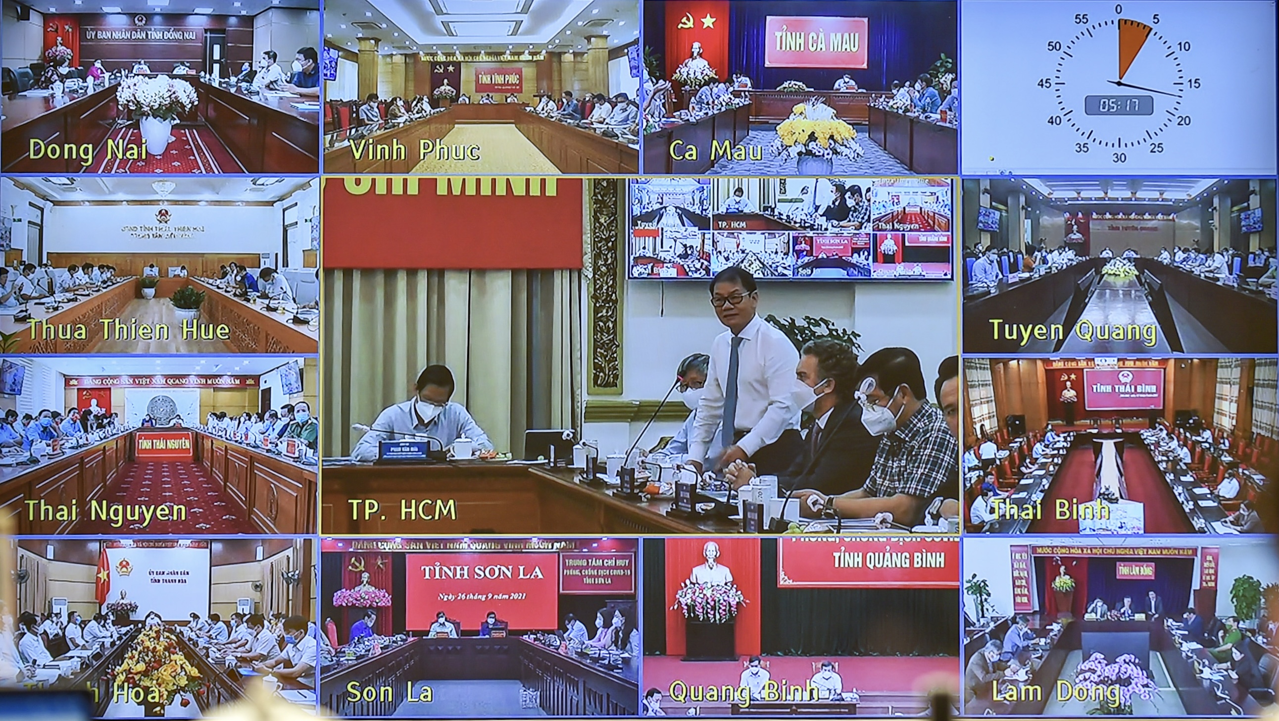 Chuyển trạng thái an toàn để phát triển kinh tế, đưa chính quyền gần dân, gần doanh nghiệp hơn