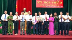 hai si quan duoc thang quan ham thuong tuong