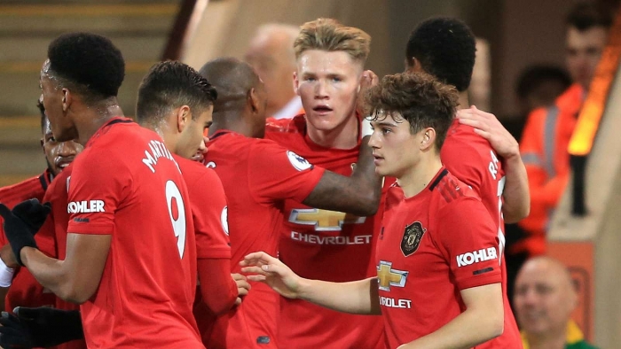 liverpool loi nguoc dong ha tottenham mu thang dam tren san khach