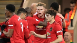 liverpool loi nguoc dong ha tottenham mu thang dam tren san khach