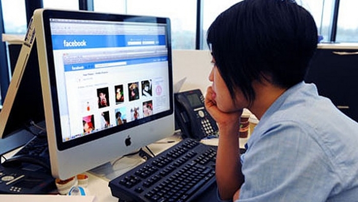 co quan ly duoc mang xa hoi nhu quan ly bao chi hay khong