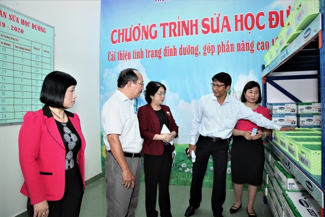 Sữa học đường TP.HCM "vào nhịp" chỉ sau 2 tuần triển khai sua hoc duong tphcm vao nhip chi sau 2 tuan trien khai