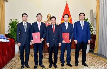 Bổ nhiệm 2 Tổng Lãnh sự Việt Nam tại nước ngoài