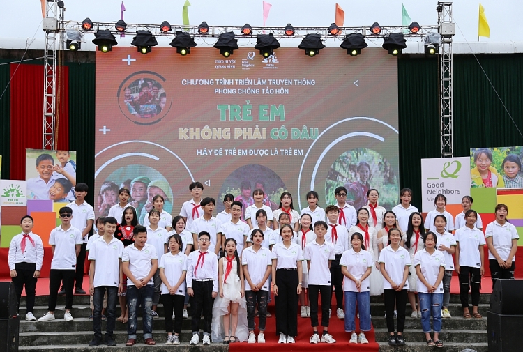 “Trẻ em không phải là cô dâu”: Chung tay đẩy lùi nạn tảo hôn
