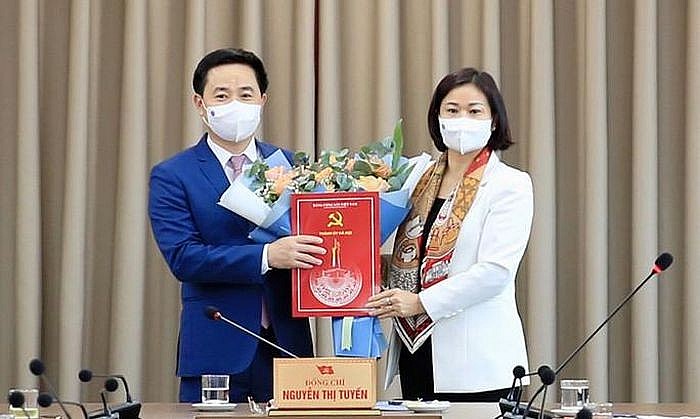 Hà Nội, TP.HCM bổ nhiệm nhân sự, lãnh đạo mới