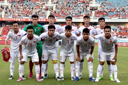 olympic 2020 van dong vien ngu tren giuong lam tu bia carton