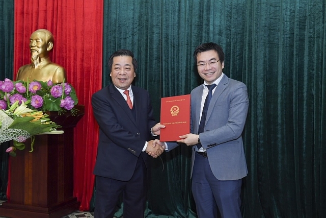 ngan hang nha nuoc bo cong thuong co nhan su moi