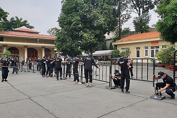 Đồng nghiệp, người hâm mộ ngậm ngùi tiễn đưa nghệ sĩ Chí Tài