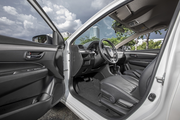 Mẫu Ciaz mới sở hữu không gian nội thất rộng rãi, tinh tế