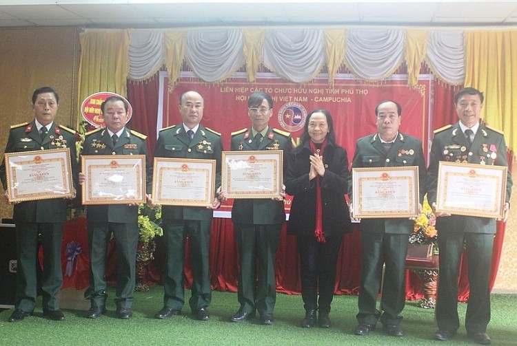 Xây dựng tổ chức vững chắc, hoạt động hiệu quả