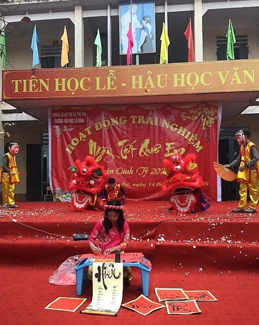 phu tho truong tieu hoc le dong doi moi phuong phap day hoc lay hoc sinh lam trung tam