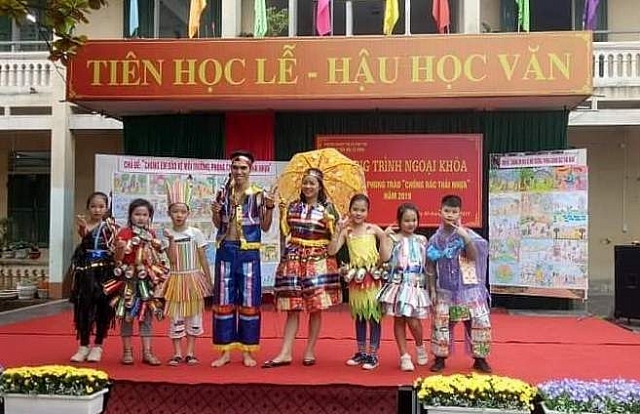 phu tho truong tieu hoc le dong doi moi phuong phap day hoc lay hoc sinh lam trung tam