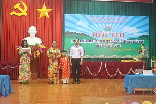 phu tho soi noi hoi thi phong chong bao luc tre trong cac co so gdmn tai phu ninh