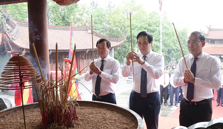 Tỉnh Phú Thọ dâng hương Lễ Giỗ Đức Quốc Tổ Lạc Long Quân và tưởng niệm Tổ Mẫu Âu Cơ