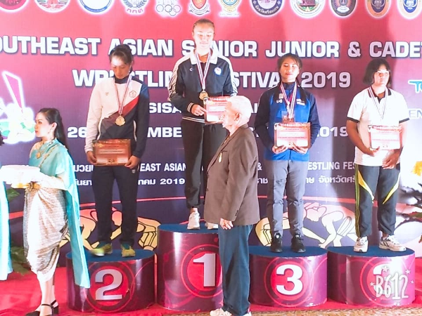 phu tho sinh vien truong dai hoc hung vuong khang dinh tai nang vuon tam quoc te