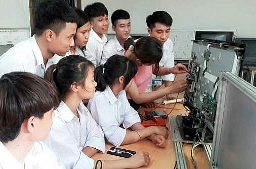 truong cao dang nghe phu tho nang cao chat luong dao tao nghe gan voi nhu cau thuc te