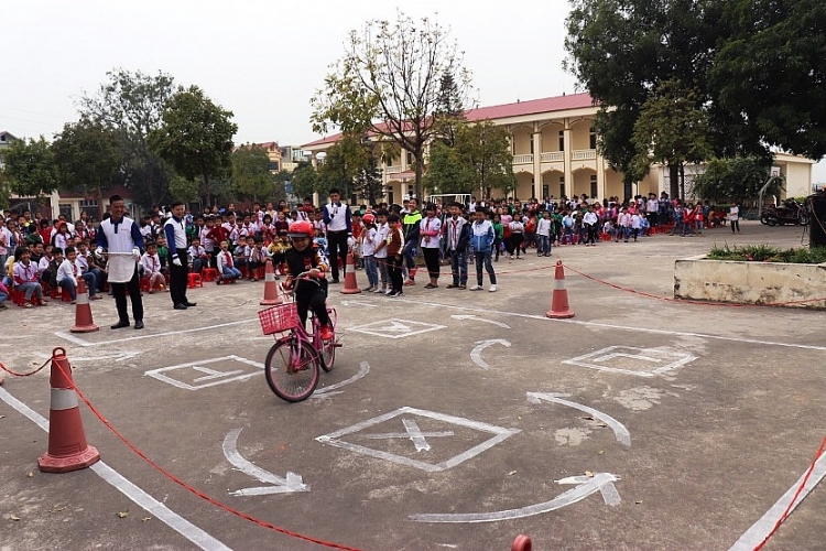 Trường Tiểu học Văn Tiến có nhiều học sinh năng khiếu đạt giải tại sân chơi trí tuệ các cấp