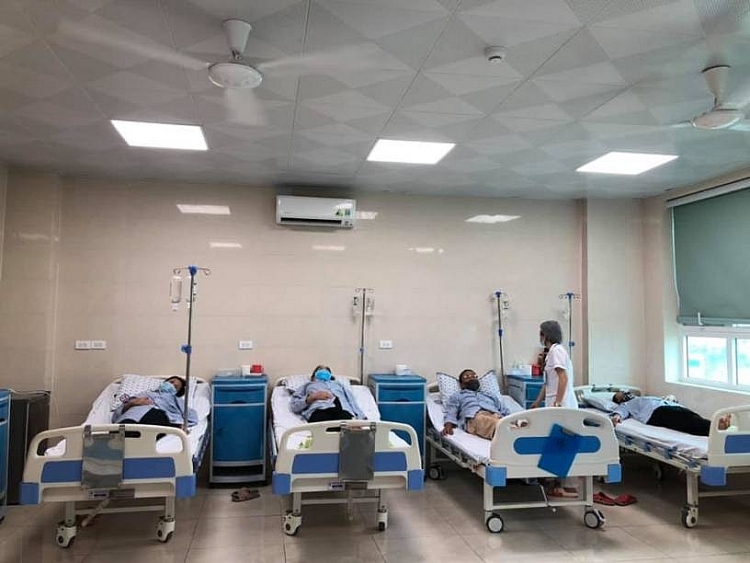 TTYT huyện Lâm Thao: Thực hiện tốt mục tiêu kép phòng chống dịch Covid-19, nâng cao chất lượng khám chữa bệnh