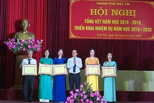 truong tieu hoc dinh tien hoang giu vung chat luong giao duc toan dien top dau tinh phu tho