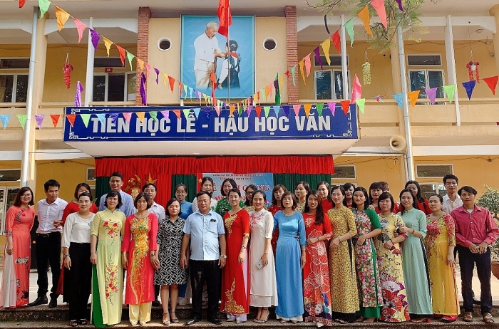 truong tieu hoc ba hien a xay dung truong chuan quoc gia muc do 2
