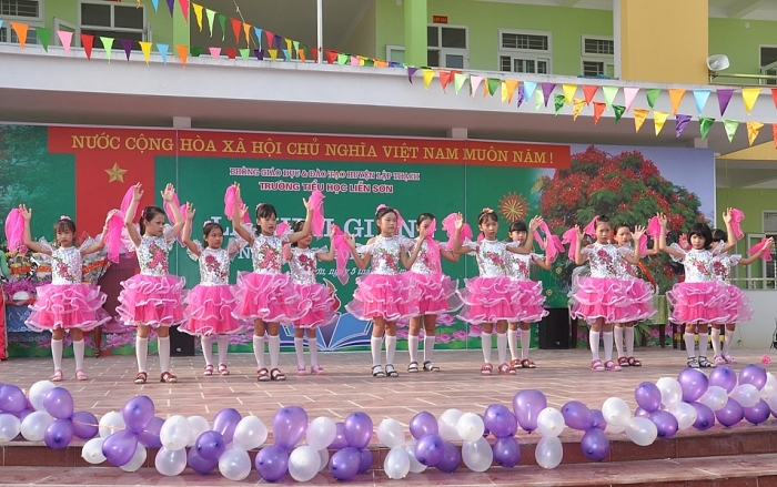 truong tieu hoc lien son tich cuc doi moi phuong phap day hoc tang cuong giao duc ky nang song
