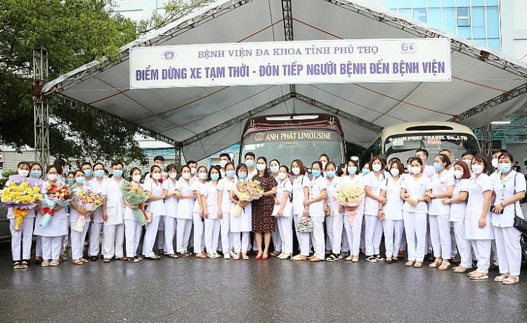 Tỉnh Phú Thọ cử 500 cán bộ y tế hỗ trợ Hà Nội phòng, chống dịch COVID-19