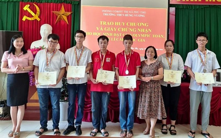 Phú Thọ: Trường THCS Hùng Vương lá cờ đầu Ngành giáo dục TX Phú Thọ