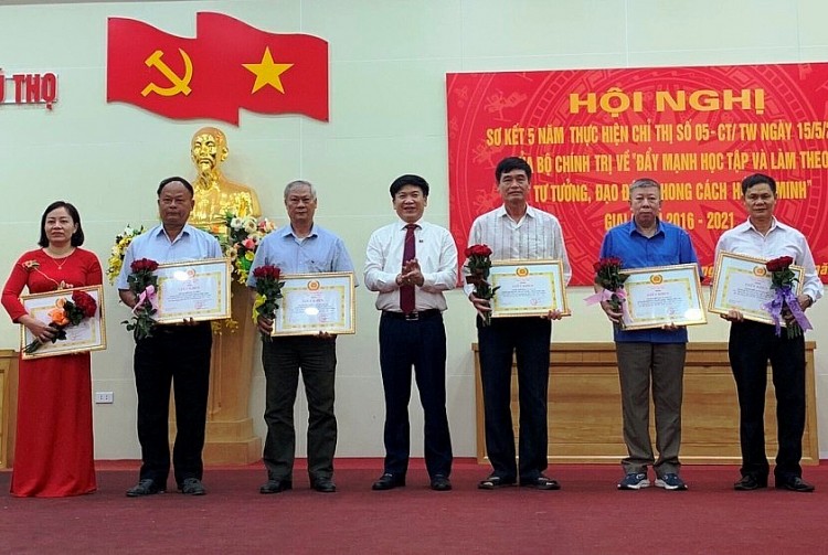 Phú Thọ: Trường THCS Hùng Vương lá cờ đầu Ngành giáo dục TX Phú Thọ