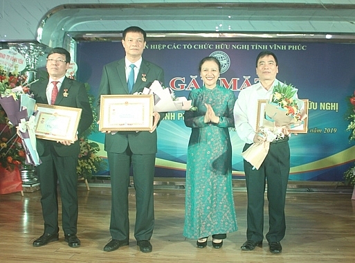 ky niem 10 nam thanh lap lien hiep cac to chuc huu nghi tinh vinh phuc