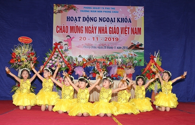 truong mn phong chau diem sang xay dung truong mam non lay tre lam trung tam