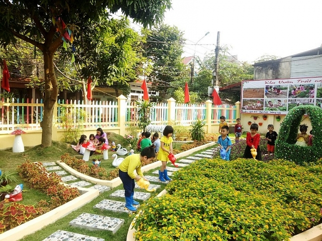 truong mn phong chau diem sang xay dung truong mam non lay tre lam trung tam