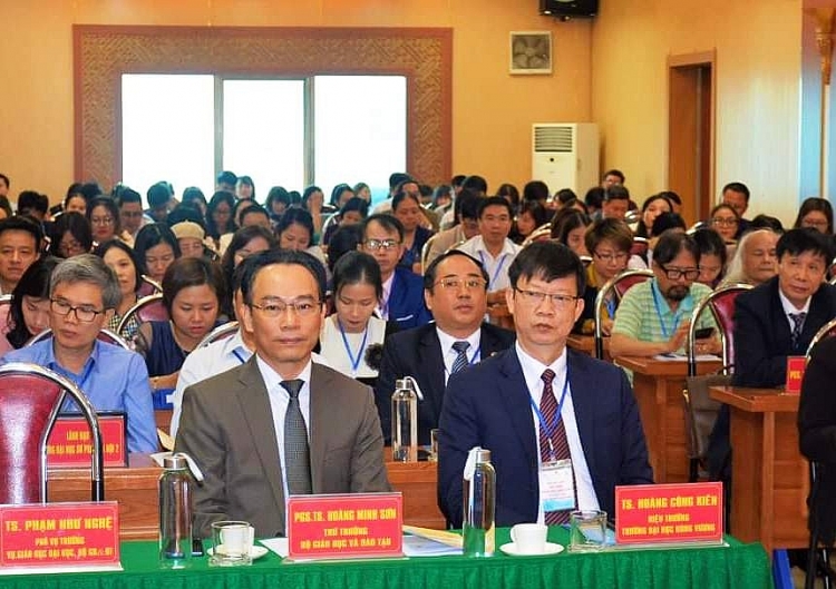 Thứ trưởng Bộ GD&ĐT Hoàng Minh Sơn: Tập trung đổi mới dạy, đào tạo giáo viên phổ thông