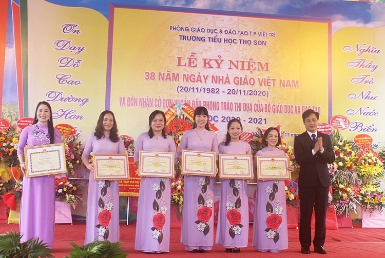 Phú Thọ: Nhiều trường học tổ chức các hoạt động chào mừng ngày Nhà giáo Việt Nam