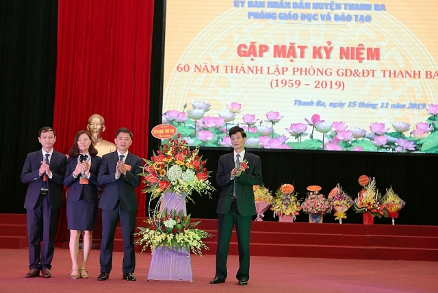 phong giao duc va dao tao huyen thanh ba 60 nam xay dung va phat trien