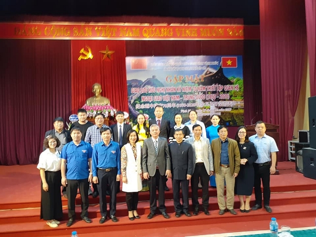 giao luu huu nghi ky niem 70 nam thiet lap quan he ngoai giao viet nam trung quoc