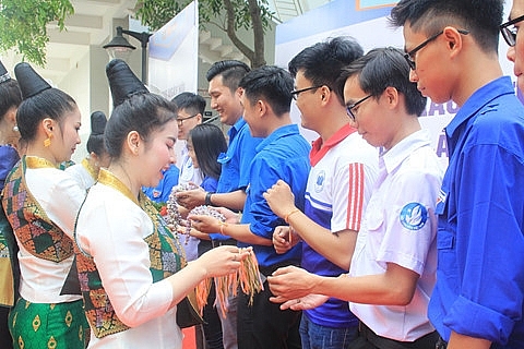 ngay hoi giao luu van hoa viet nam lao campuchia