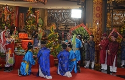 vi sao tin nguong tho cung hung vuong van con lan toa suc song den ngay nay