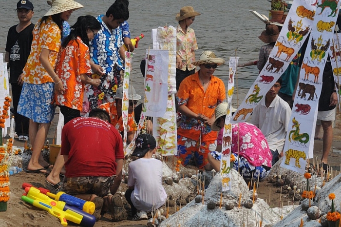 Tết Bunpimay Lào vào ngày nào, có gì độc đáo? tet bunpimay lao vao ngay nao co gi doc dao